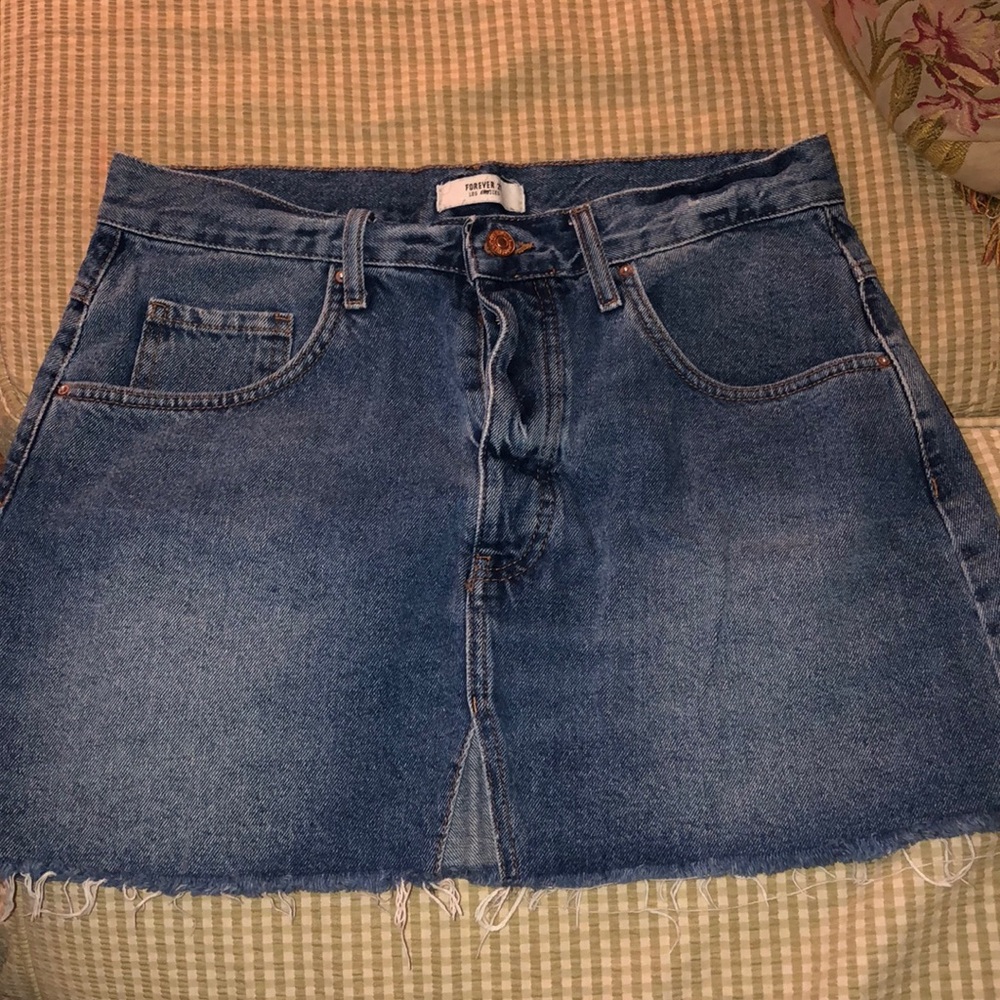 FOREVER 21 RAW HEM DENIM MINI SKIRT SZ 29